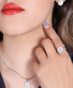 نیمست صدف گرد با گوشواره کلیپسی