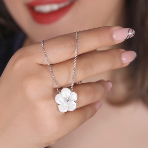 گردنبند گل با صدف طبیعی