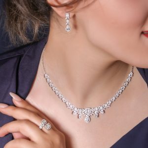سرویس امرالدکات با آویز اشکی