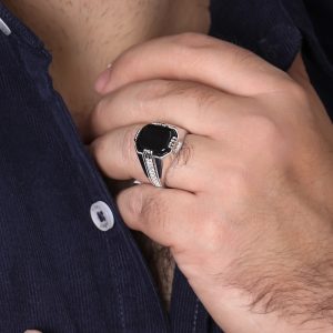 انگشتر مردانه با سنگ انیکس و رکاب چهارچنگ نگیندار
