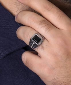انگشتر مردانه باسنگ انیکس ظریف ورکاب نگیندار