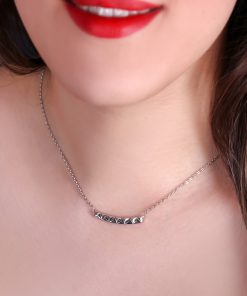 گردنبند اسپرت هرمی
